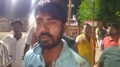 #रामराज्य ?

ब्रेकिंग बस्ती..............

राह चलते दबंग उड़ा ले गए 200000 रुपए नगद के साथ सोने के चैन।