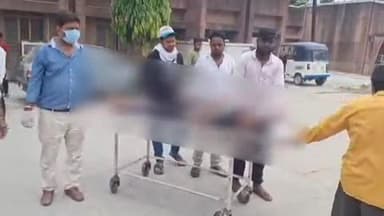 बहराइच: नासिरगंज बरदेहरा मार्ग पर हुई सड़क दुर्घटना में घायल दो लोगों को मेडिकल कॉलेज पहुंचाया गया, एक की मौत