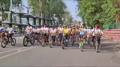 देहरादून: खेल मंत्री रेखा आर्य ने संडे ऑन साइकिल रैली कार्यक्रम में किया प्रतिभाग