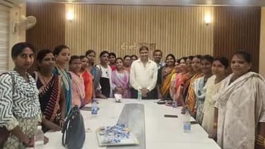 बिहार: बिहार शरीफ सर्किट हाउस में मंत्री डॉ. सुनील कुमार ने जीविका से जुड़ी महिलाओं के साथ की बैठक, कई मुद्दों पर चर्चा