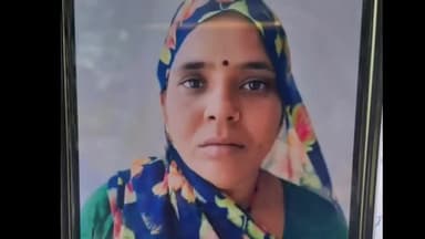 झांसी: अंबाबाई की रहने वाली एक महिला ने पथरी के दर्द से परेशान होकर ट्रेन के आगे आकर दी जान, पुलिस ने पोस्टमार्टम को भेजा शव