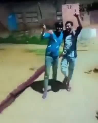 औरैया: फफूंद थाना क्षेत्र के अंतर्गत तमंचा लहराते हुए वीडियो सोशल मीडिया पर हुआ वायरल, मामले की जांच में जुटी पुलिस