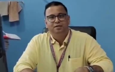 ಭಟ್ಕಳ: ಹೆಲ್ಮೆಟ್ ಧರಿಸಿ, ದ್ವಿಚಕ್ರ ವಾಹನ ಚಲಾಯಿಸಿ,  ಶ್ರೀ ಗುರು ವಿದ್ಯಾಧಿರಾಜ್ ಕಾಲೇಜಿನ ಪ್ರಾಚಾರ್ಯ ವೀರೇಂದ್ರ ಶಾನಭಾಗ ಕರೆ