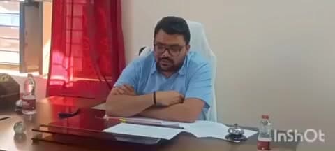అమ్రాబాద్: నల్లమల్ల చెంచుపెంటల్లో గవర్నర్ నిధులతో చేపట్టిన అభివృద్ధి పనులపై నాగర్ కర్నూల్ కలెక్టర్ సమీక్ష