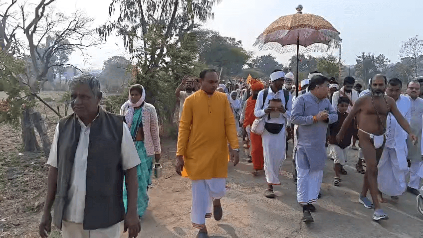 श्री दादा गुरु भगवान के आज मां नर्मदा परिक्रमा पथ पर दर्शन पूजन
#माँनर्मदा 
#चौरईविधानसभा