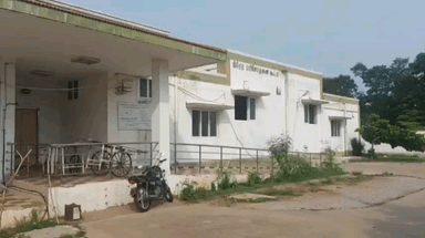 முசிறி: உப்பிலியபுரம் கடைவீதியில் குடி போதைக்கு அடிமையான ஆறுமுகம் என்பவர் சாலையில் சுருண்டு விழுந்து பலி போலீஸ் விசாரணை