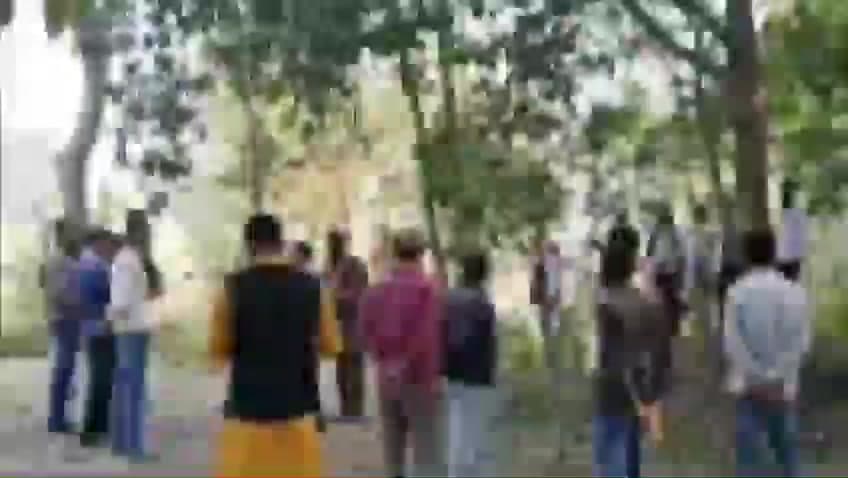 कटरा: धनौर गांव में वीर बटउआ बांध के पास पोखर से एक अज्ञात महिला का शव बरामद, इलाके में फैली सनसनी