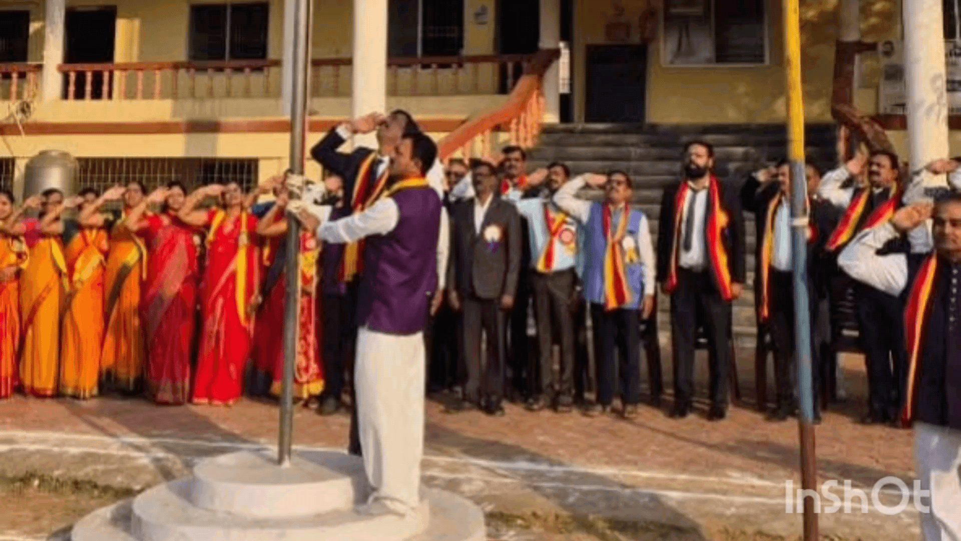 ಸವಣೂರು: ಹಾವೇರಿ ಜಿಲ್ಲಾ 15ನೇ ಕನ್ನಡ ಸಾಹಿತ್ಯ ಸಮ್ಮೇಳನ, ಕನ್ನಡ ಭಾಷೆ ಉಳಿಸಿ ಮತ್ತು ಬೆಳೆಸಿ; ಪಟ್ಟಣದಲ್ಲಿ ಜಿಲ್ಲಾಧಿಕಾರಿ ವಿಜಯಮಹಾಂತೇಶ್ ದಾನಮ್ಮನವರ