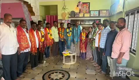 తిమ్మాజిపేట: తిమ్మాజిపేట మండలంలోని గౌడ సర్పంచ్ ఉప సర్పంచ్ వార్డు సభ్యులకు మండల గౌడ సంఘం తరఫున ఘనంగా సన్మానం
