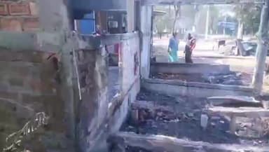 নাওবৈচা: নাওবৈচাত অগ্নিকাণ্ডৰ ঘটনা জ্বলি ভস্মীভূত হয় তিনিখন ব্যৱসায়িক প্ৰতিষ্ঠান