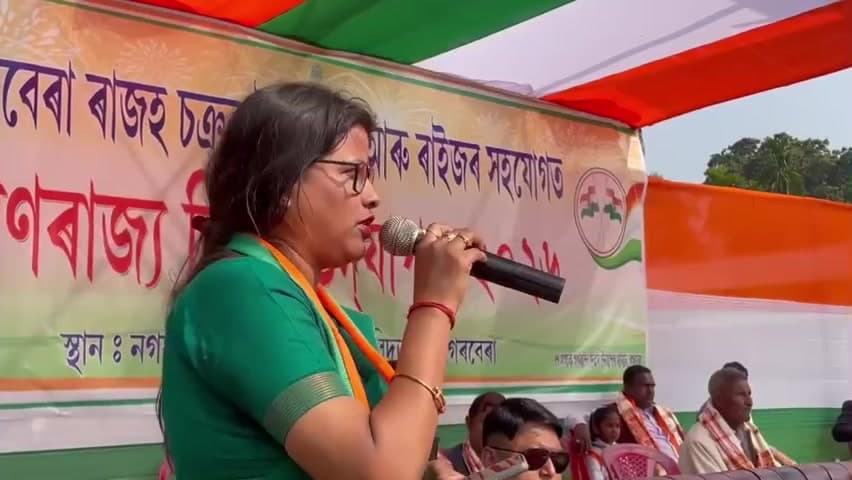 নগৰবেৰা: নগৰবেৰা ৰাজহ চক্ৰ আৰু সমগ্ৰ নগৰ বেৰা বাসী ৰাইজৰ সহযোগত পালন কৰা হয় ৭৭ সংখ্যক গণৰাজ্য দিৱস।