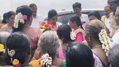 கந்தர்வகோட்டை: புது நகர் ஊராட்சியில் நடைபெற்ற கிராம சபை கூட்டத்தில் பங்கேற்ற ஆட்சியர் அருணா சிறப்புரையாற்றினார்