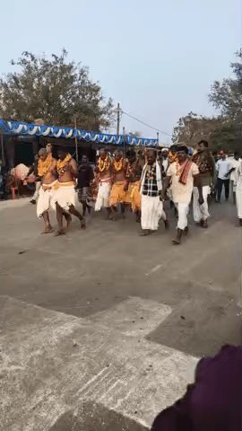 अंतागढ़ : पांच  दिवसीय मेला  देवताओं  के परिक्रमण  द्वारा सुभारम्भ किया गया ।