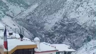 पूह: कानम क्षेत्र में बर्फबारी के बाद पैदल मार्ग जाम, प्रशासन ने लोगों से एहतियात बरतकर सफर करने का किया आग्रह