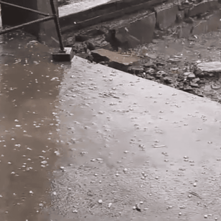 रैणी: नव सृजित ग्राम पंचायत खोहरा चौहान के पंचायत मुख्यालय क्षेत्र में अचानक ओलावृष्टि से ठंडक बढ़ी