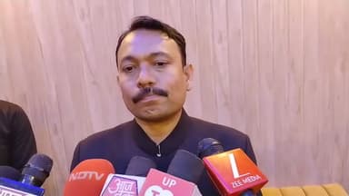 सिटी मजिस्ट्रेट अलंकार अग्निहोत्री ने क्यों दिया इस्तीफा सरकार के खिलाफ खोला मोर्चा सुनिए पूरी कहानी