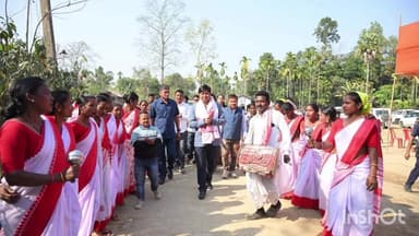 নাহৰকটীয়া: লেঙেৰীজান চাহ বাগিচাত এটি কলি দুটি পাত আঁচনিৰ শুভাৰম্ভ কৰিলে বিধায়ক তৰংগ গগৈয়ে