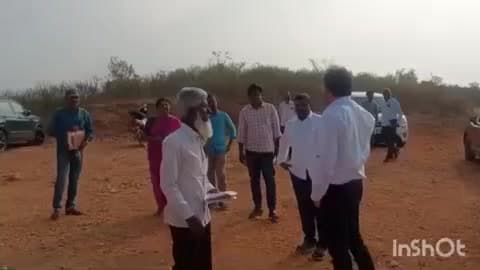 ఉప్పునుంతల: రాయ్ చేడులో యంగ్ ఇండియా ఇంటిగ్రేటెడ్ రెసిడెన్షియల్ పాఠశాల నిర్మాణాన్ని పరిశీలించిన నాగర్ కర్నూల్ కలెక్టర్ బాధావత్ సంతోష్