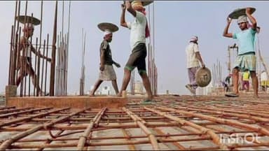 ब्रह्मपूरी: कंत्राटदार लायसनच्या अटीमुळे ग्रामीण बांधकाम कामगारांची होत आहे पिळवणूक