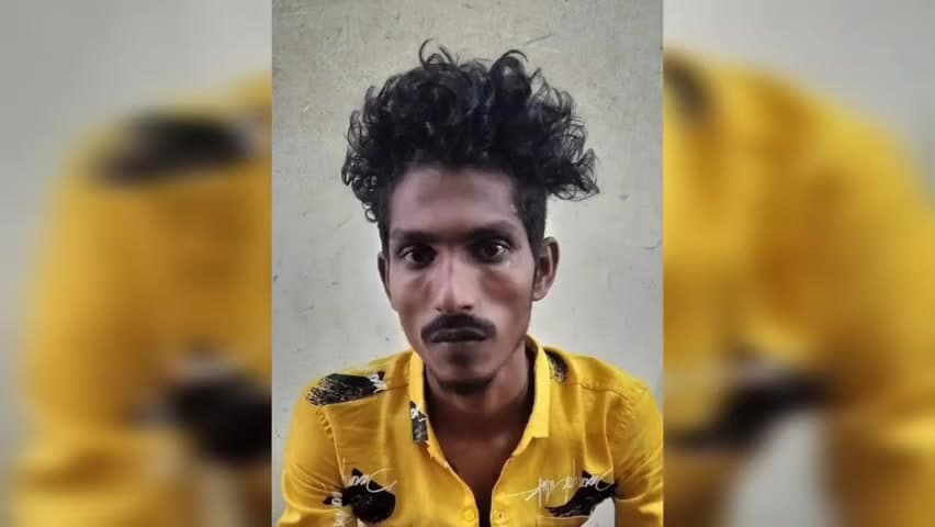 மரக்காணம்: சின்னகோட்டக்குப்பம் பகுதியில் முன்விரோதம் காரணமாக ரவுடியை கொடூரமாக வெட்டி கொலை செய்த கும்பலை போலீசார் தேடி வருகின்றனர்.