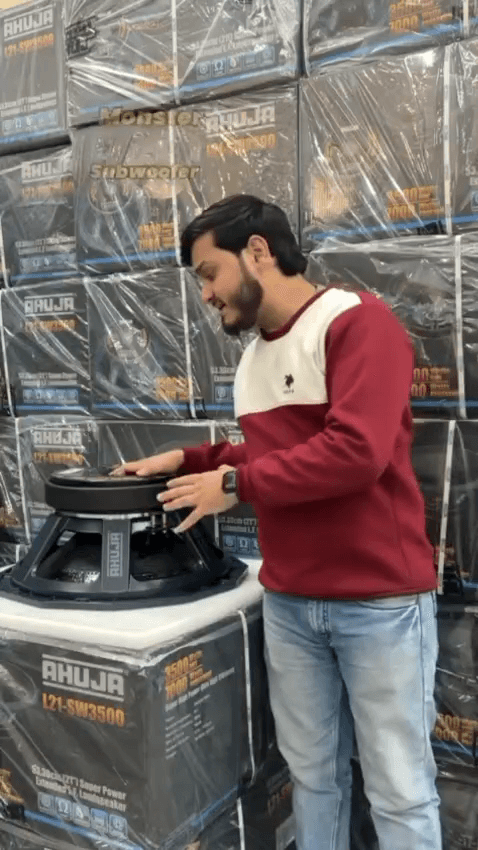 Meghdoot electronics 
#Meghdoot 
आरा के सपना सिनेमा रोड में मेघदूत इलेक्ट्रॉनिक्स में होलसेल रेट में आहूजा एंड स्टूडियो मास्टर एंड ऑल डीजे सिस्टम सामान उपलब्ध एक छत के नीचे सभी इलेक्ट्रॉनिक सामान उपलब्ध फाइनेंस की व्यवस्था