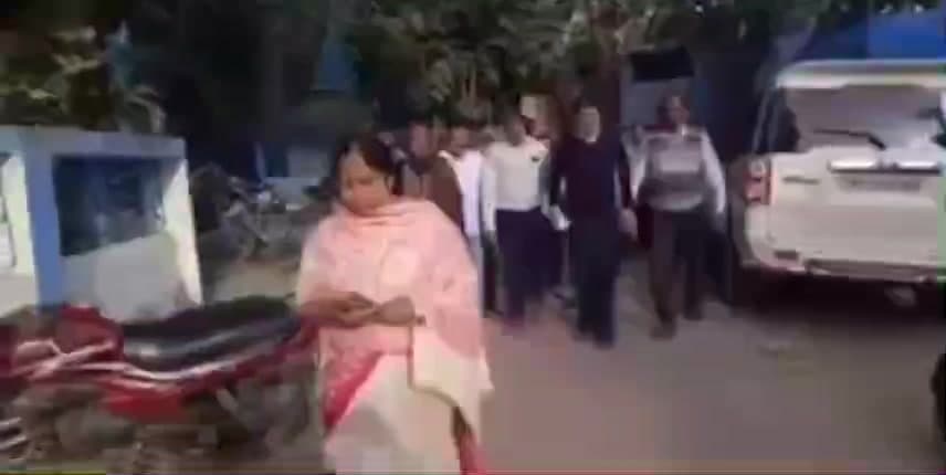 ভগবানগোলা ২: SIR ক্যাম্প পরিদর্শনে এসে নির্বাচন কমিশনকে তোপ সাংসদ আবু তাহের খানের,ভগবানগোলায়