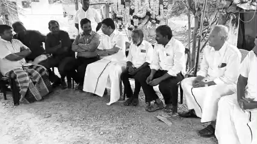 விக்கிரவாண்டி: விக்கிரவாண்டியில் விசிக நிர்வாகி மறைவிற்கு நேரில் சென்று ஆறுதல் கூறிய சட்டமன்ற
 உறுப்பினர்