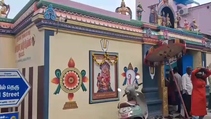 பெரம்பூர்: பஜனை கோயில் தெரு வில் உள்ள ஸ்ரீவள்ளி தேவ சேனா கோவிலை களைகட்டிய தைப்பூச பெருவிழா - நூற்றுக்கும் மேற்பட்டோர் பால்குடம் எடுத்து வழிபாடு