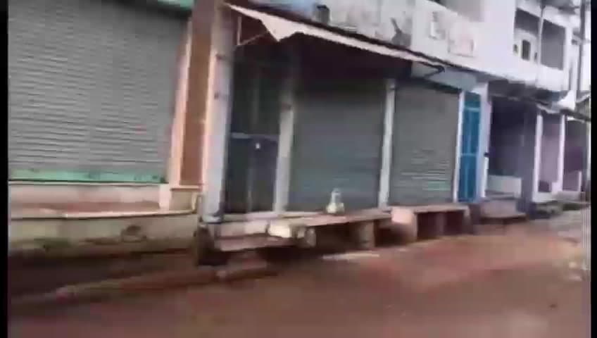 मण्डरायल: UGC के विरोध में भारत बंद का असर, मंडरायल कस्बे के बाजार हुए बंद