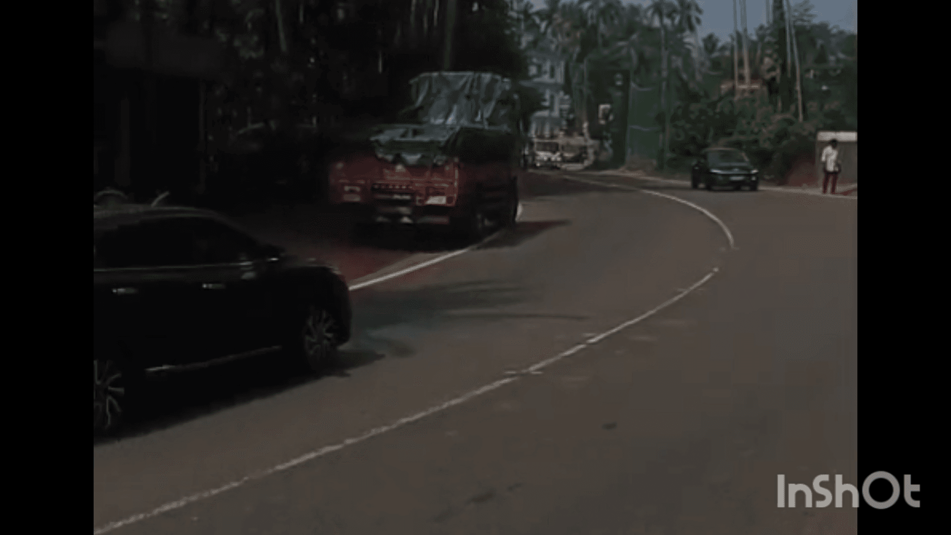 താമരശ്ശേരി: ഈങ്ങാപ്പുഴയിൽ വാഹനാപകടത്തിൽ നിരവധി പേർക്ക് പരുക്ക്