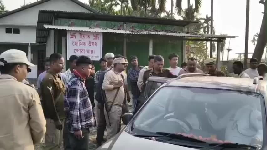 বইটামাৰী: অপৰাধী কৰায়ত্তৰ ভিডিও কৰাক লৈ আৰক্ষী আৰু জনতাৰ মাজত ভুল বুজাবুজি, অসামৰিক পোছাকত আছিল আৰক্ষীৰ দল, ভুল স্বীকাৰ আৰক্ষীৰ