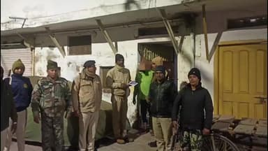 मनीगाछी: नेहरा थाना की बड़ी कार्रवाई, NBW वारंटी में फरार दो अभियुक्त गिरफ्तार
