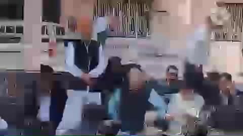मकराना: मकराना में एसडीएम कार्यालय के बाहर चोरी को लेकर विरोध प्रदर्शन, MLA ने कहा विधानसभा में उठाएंगे मुद्दा, दिया ज्ञापन