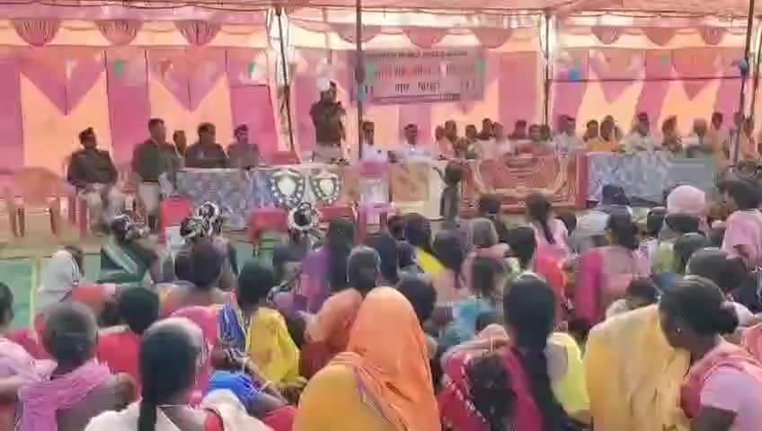 माकड़ी: सामुदायिक पुलिसिंग के तहत गागड़ा में कोंडागांव पुलिस ने आयोजित की 02 दिवसीय बॉलीबॉल प्रतियोगिता