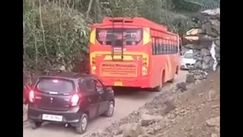 पधर: पधर में गावर कंस्ट्रक्शन कंपनी की लापरवाही से जनता बेहाल, अव्यवस्थित कार्यप्रणाली पर फूटा लोगों का गुस्सा