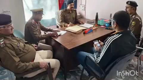लखनौर: झंझारपुर के इन्स्पेक्टर ने लखनौर थाना का निरीक्षण किया, कमला तटबंध व तमुरिया में विशेष संध्या गश्ती करने का निर्देश दिया