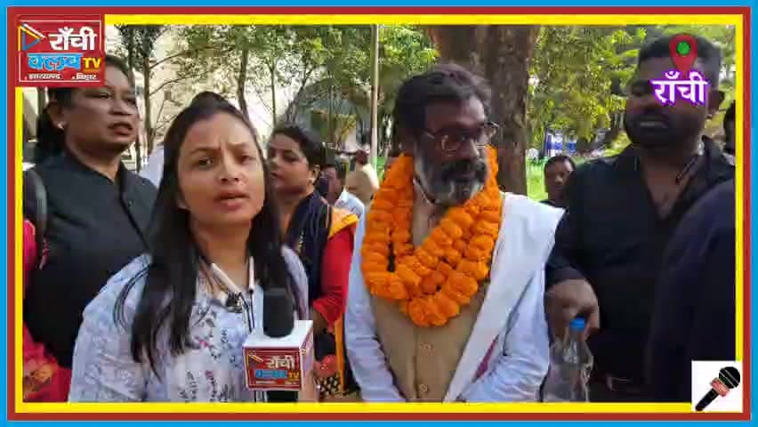 Hemant Soren के हमशक्ल Munna Lohra ने कराया वार्ड पार्षद का नामांकन ! Ward 52 
#HemantSoren #LookAlikeCandidate #Ward52