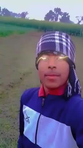 Masti karte time video viral#viral 
social media per video teji deviral #fans logo ki judi bhid ikkathi dehiye