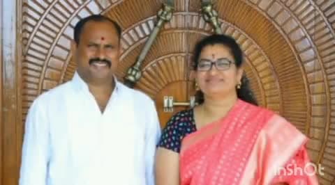 కల్వకుర్తి: రైతు పండించిన ప్రతి గింజను మార్కెట్ యార్డులో విక్రయించాలి:  మార్కెట్ చైర్మన్ మనీలా సంజీవ్ యాదవ్