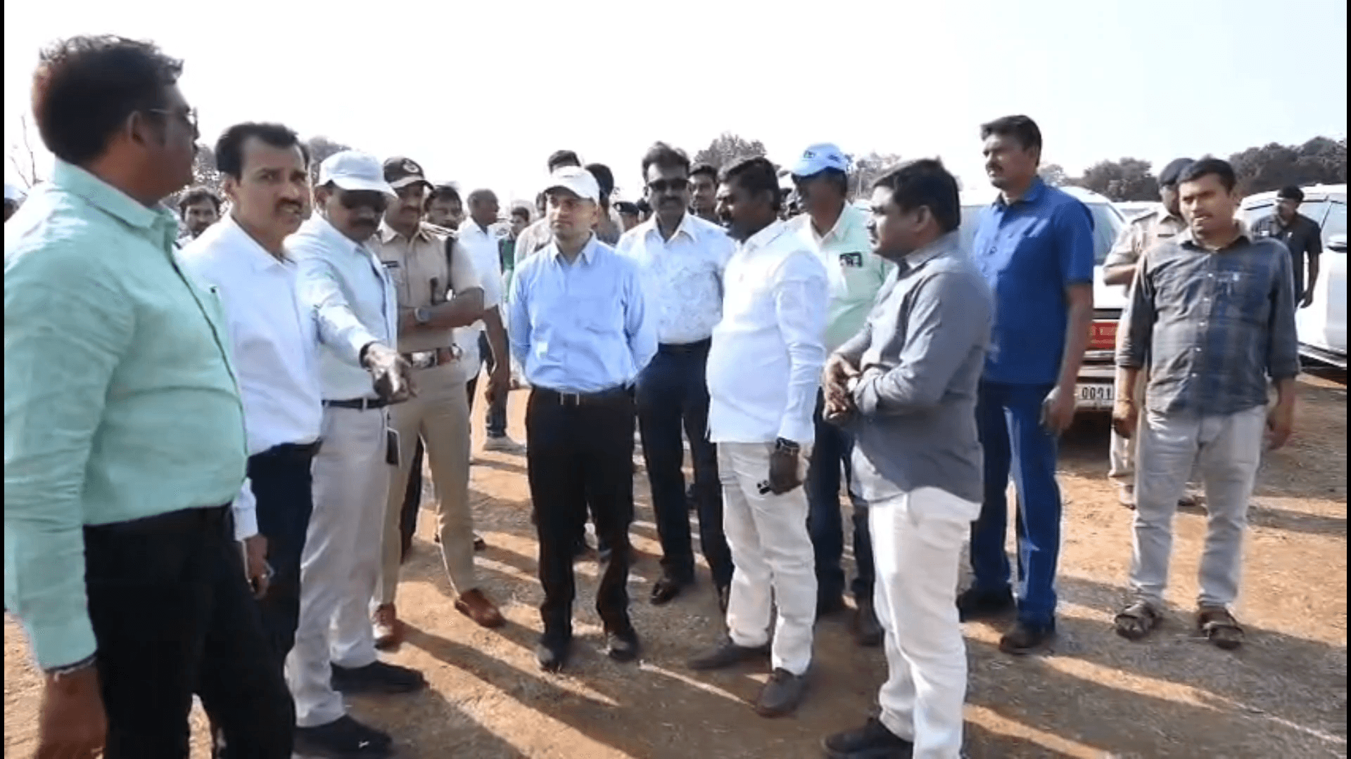 ఘన్​పూర్ ములుగు: సీఎం రాకకు ఇబ్బందులు లేకుండా ఏర్పాట్లు చేయాలి :  జిల్లా కలెక్టర్,  జిల్లా ఎస్పీ