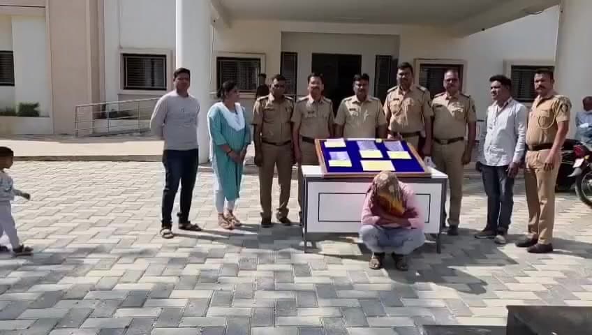 दर्यापूर: रात्री घरफोडी करणाऱ्या गुन्हेगारास खल्लार पोलिसांनी केले जेरबंद,१ लाख ५५ हजार ३०१ रुपयांचा संपूर्ण मुद्देमाल जप्त