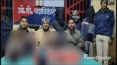 डंडखोरा: हमशैली मोड़ के पास पुलिस ने 21.975 लीटर अवैध शराब के साथ 3 बाइक सवारों को किया गिरफ्तार
