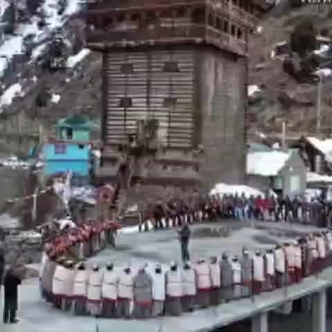 पूह: लाबरंग गांव में महिलाओं और पुरुषों ने एकजुट होकर किया लोकनृत्य, लोग सोशल मीडिया पर कर रहे जमकर तारीफ