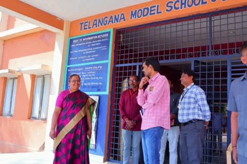దుబ్బాక: లచ్చపేట తెలంగాణ మోడల్ స్కూల్,జూనియర్ కళాశాలలో పోలింగ్ మెటీరియల్ డిస్ట్రిబ్యూషన్ ఏర్పాట్లను పరిశీలించిన కలెక్టర్ హైమావతి