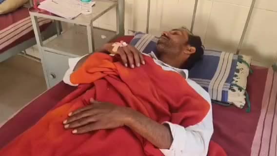ಅರ್ಕಲ್ಗುಡ್: ಲೋಕಾಯುಕ್ತಕ್ಕೆ ದೂರು ನೀಡಿದ್ದಕ್ಕೆ ರೈತನ ಮೇಲೆ ಮಾಜಿ ಗ್ರಾ.ಪಂ ಸದಸ್ಯನಿಂದ ಹಲ್ಲೆ, ಕಾಳೇನಹಳ್ಳಿ ಗ್ರಾಮದಲ್ಲಿ ಘಟನೆ