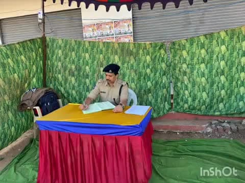 వెల్దండ: కోట్ర గేటు వద్ద ఏర్పాటుచేసిన జిల్లా సరిహద్దు చెక్పోస్ట్ ను తనిఖీ చేసిన జిల్లా ఎస్పీ సంగ్రామ్ సింగ్ జి పాటిల్