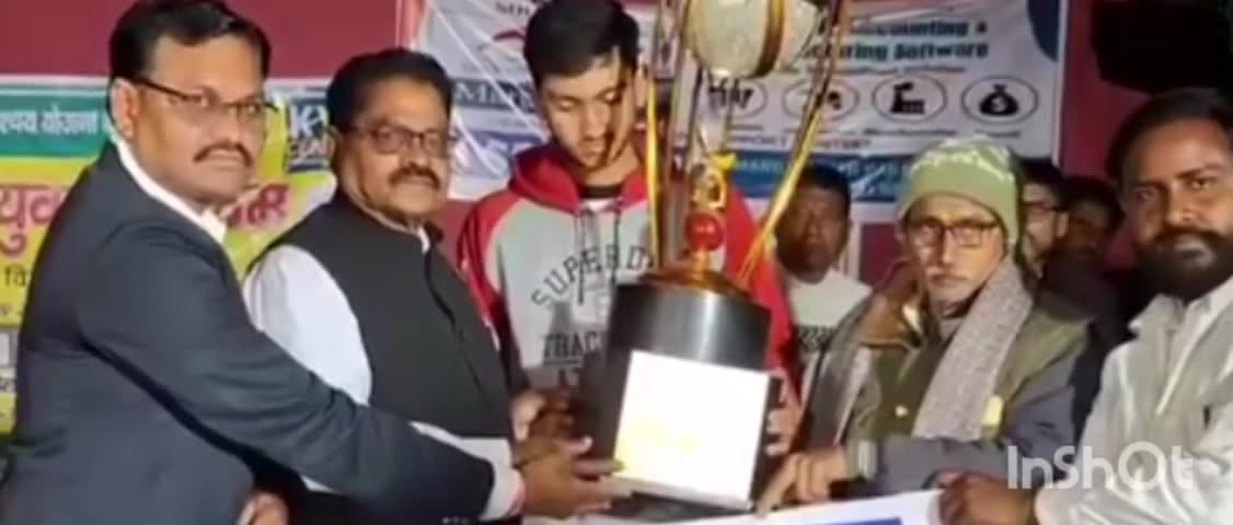 मधवापुर: माधवापुर में वीर शिवाजी टी-20 क्रिकेट टूर्नामेंट के फाइनल में दरभंगा ने सीतामढ़ी को 53 रनों से हराया