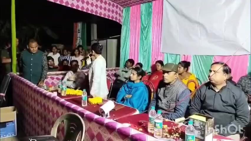 বাগদা: বিজেপি ছেড়ে  ৪০ টি পরিবার নিয়ে তৃণমূলে যোগ দিলো প্রাক্তন পঞ্চায়েত সদস্য ।