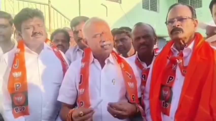 ಮಧುಗಿರಿ: ಸರ್ಕಾರದಲ್ಲಿ ಅಧಿಕಾರದ ಕಿತ್ತಾಟ ಮಧುಗಿರಿ ಶಾಸಕ ಸುರೇಶ್ ಗೌಡ