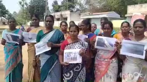 ஆண்டிமடம்: நாகம்பந்தல் கிராமத்தில் புதிய மேல்நிலை நீர்த்தேக்க தொட்டி கட்டி தரக்கோரி, சேவை மையத்தை முற்றுகையிட்ட பொதுமக்கள்